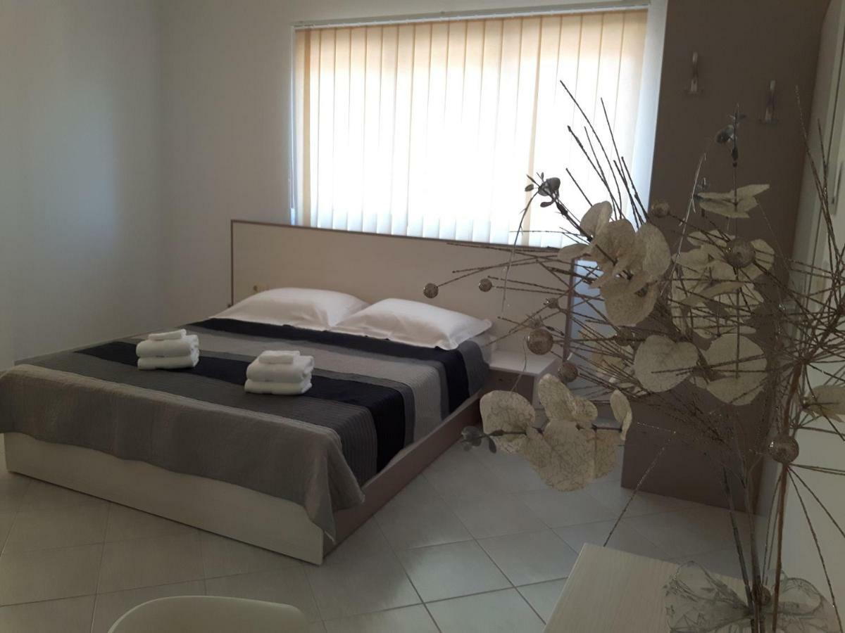 Apartments Nika Trogir Dış mekan fotoğraf